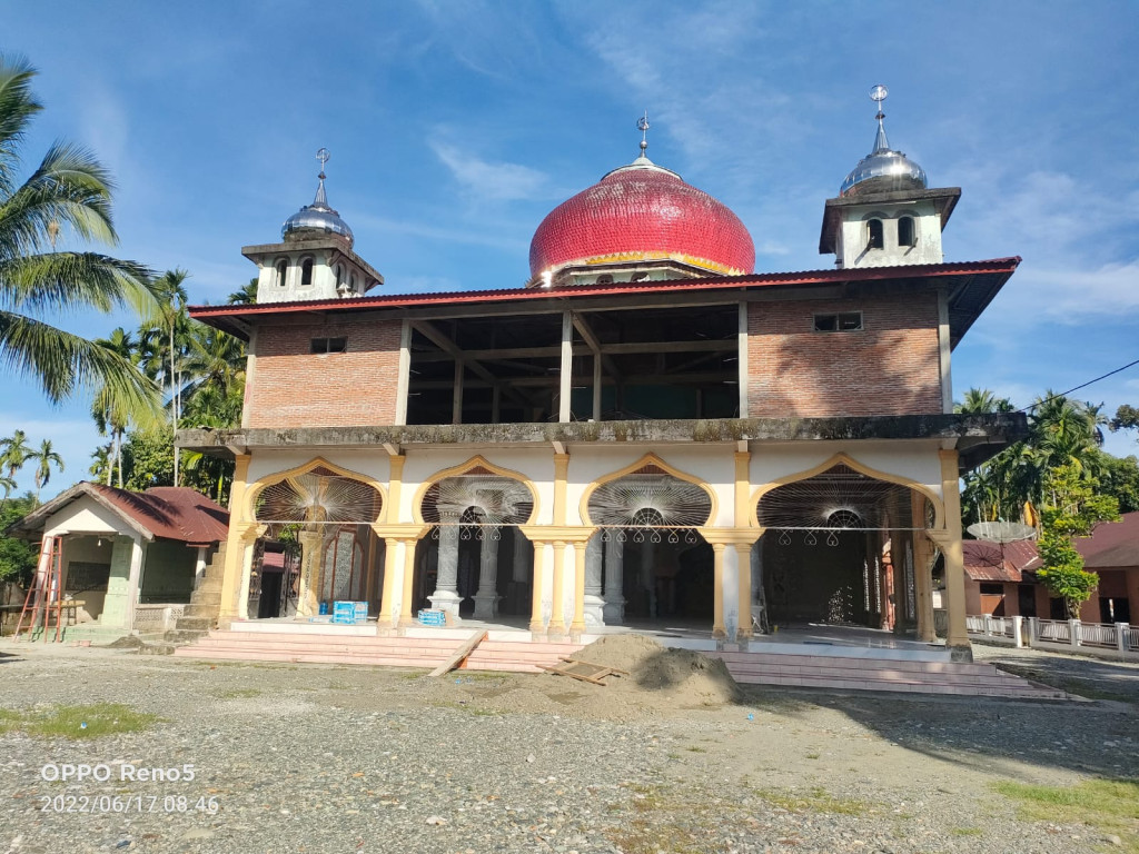 Masjid Kurnia Desa Keutambang, Kecamatan Pante Ceureumen